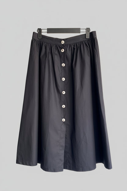 Falda midi con botones negra- Bromelia